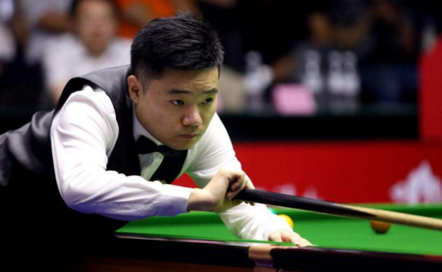 施赢得了参 施赢得了参