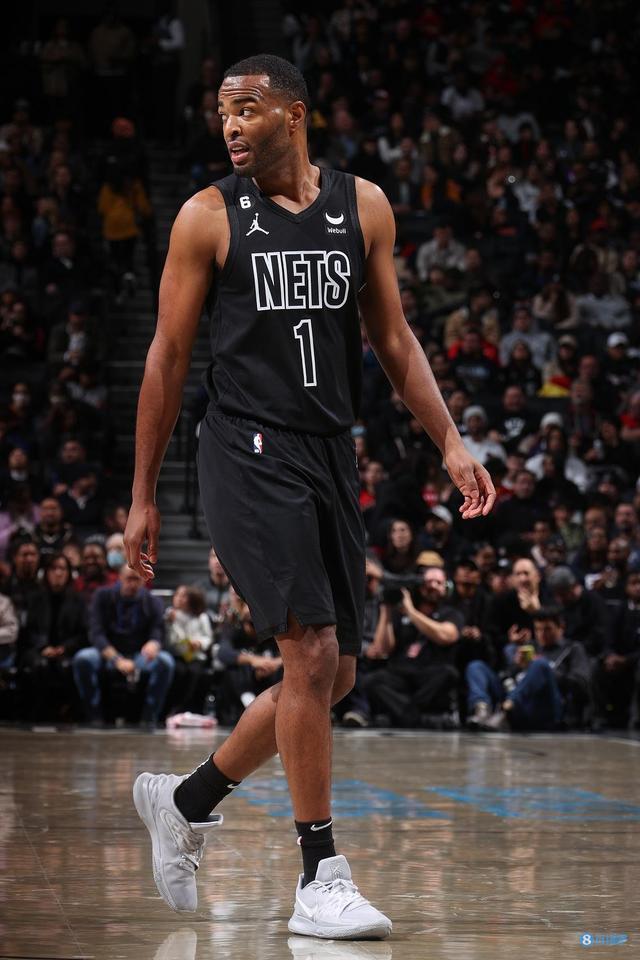 采用的中场 采用的中场